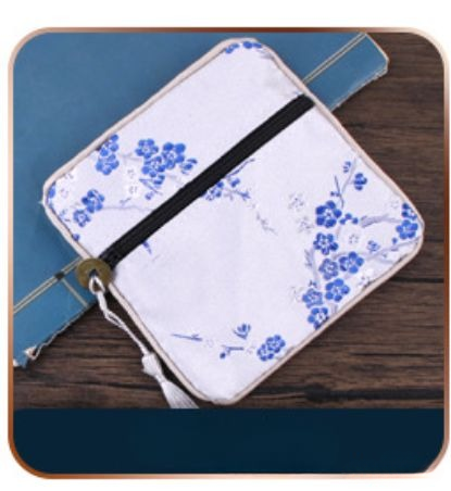SILK-LUXE UPGRADE:Gift a Fortune Pouch with Your Crystal!